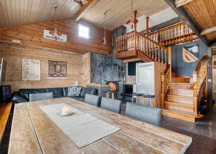 Moekki Jaerven Rannalla, Matkailukartano Kivennapa Pieksaenkoski