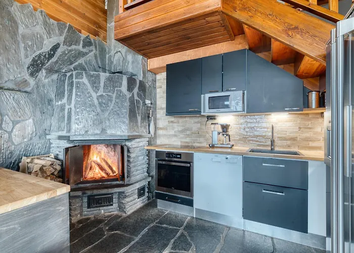 Moekki Jaerven Rannalla, Matkailukartano Kivennapa Chalet