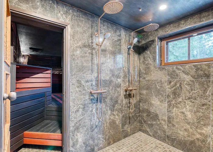 Moekki Jaerven Rannalla, Matkailukartano Kivennapa Chalet