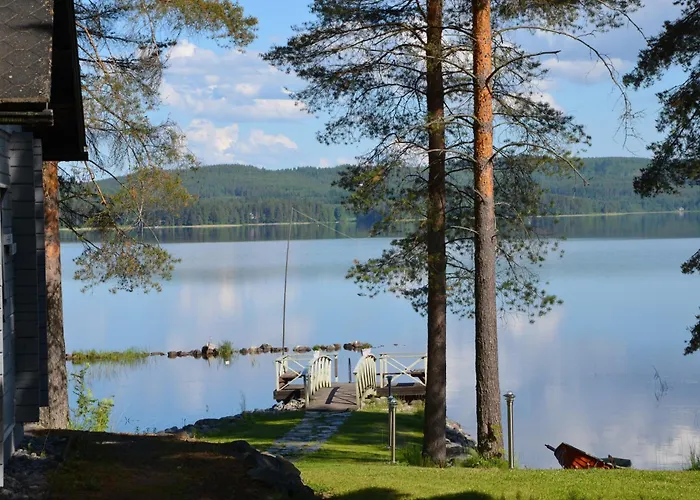 Moekki Jaerven Rannalla, Matkailukartano Kivennapa Chalet Pieksaenkoski