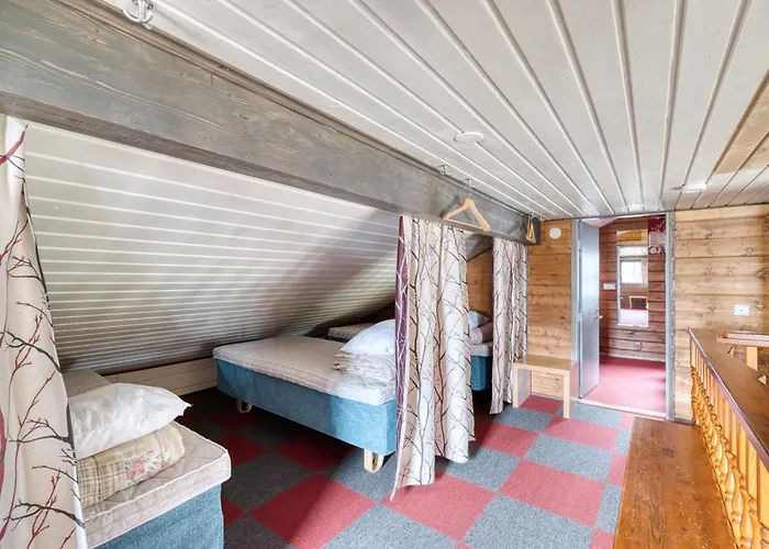 Moekki Jaerven Rannalla, Matkailukartano Kivennapa Chalet Pieksaenkoski